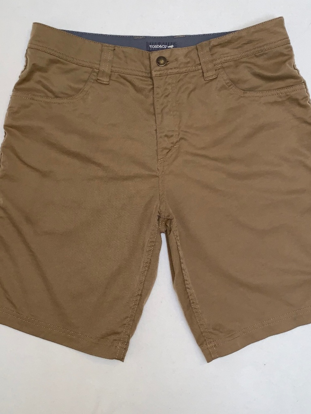 Toad&Co Men's Rover Canvas Shorts Sz 32 Tan Zippered Back Pocket Stretchy